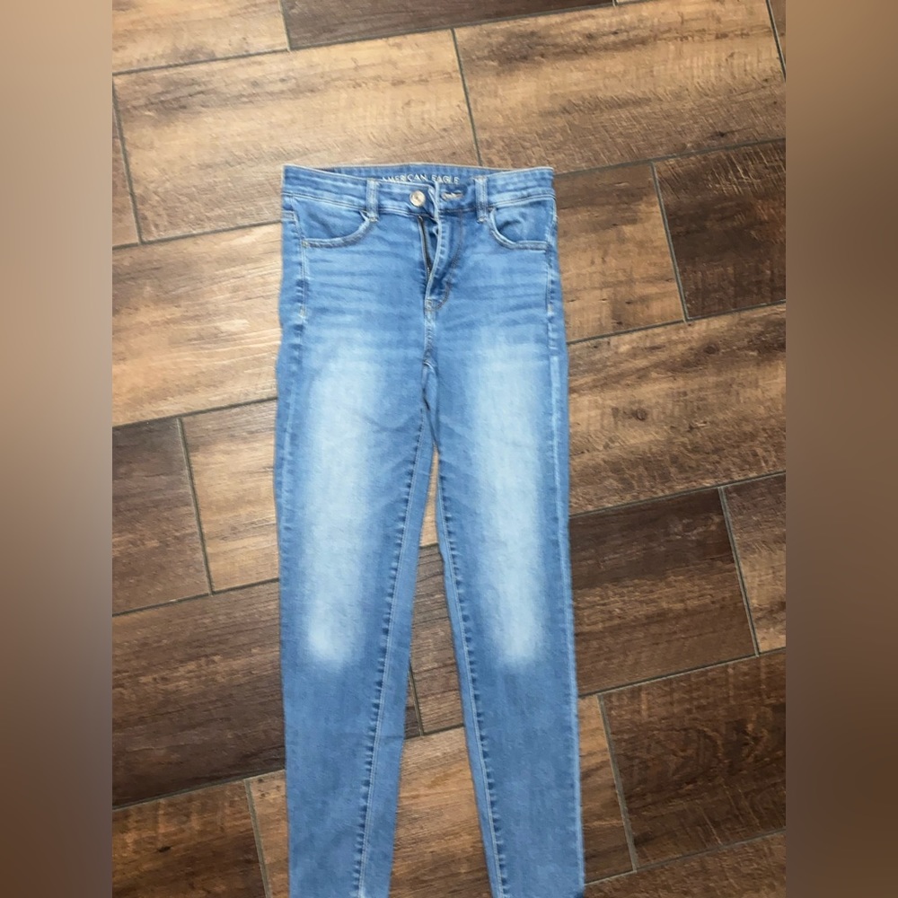 American eagle high rise light wash jeggings *FREE SHIPPING*